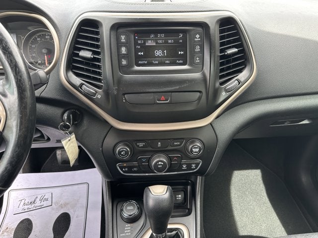 2016 Jeep Cherokee Sport