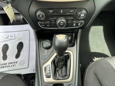 2016 Jeep Cherokee Sport