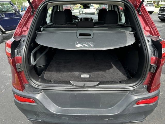 2016 Jeep Cherokee Sport