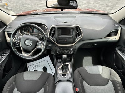 2016 Jeep Cherokee Sport