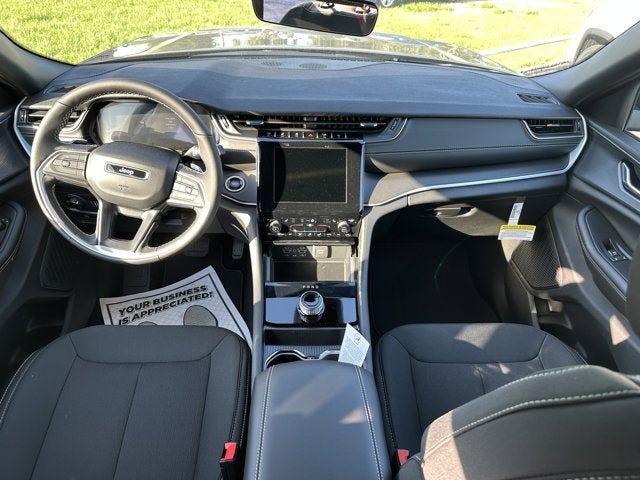 2026 Jeep Grand Cherokee GRAND CHEROKEE L LAREDO X 4X4