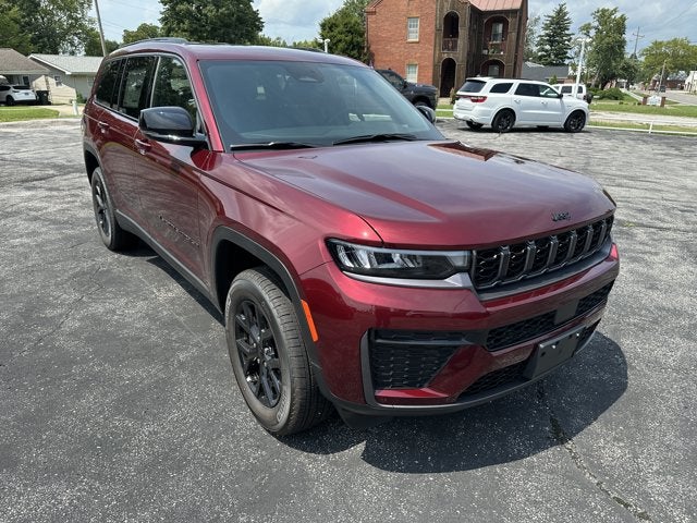 2026 Jeep Grand Cherokee Altitude 4x4