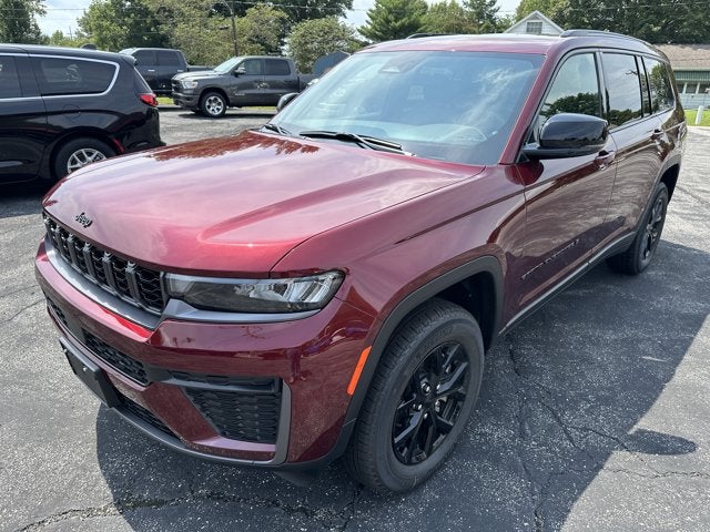 2026 Jeep Grand Cherokee Altitude 4x4