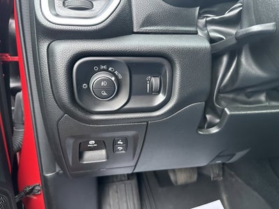 2025 RAM 1500 Big Horn Crew Cab 4x4 5'7' Box