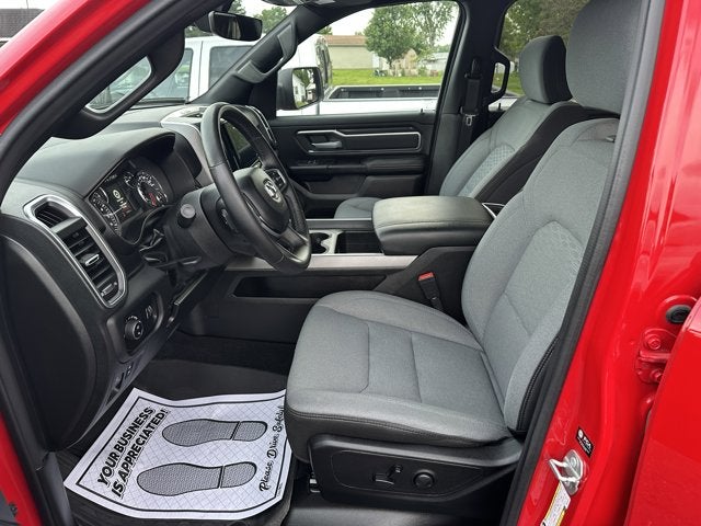 2025 RAM 1500 Big Horn Crew Cab 4x4 5'7' Box