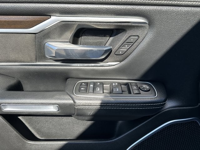 2022 RAM 1500 Laramie Crew Cab 4x4 6'4' Box