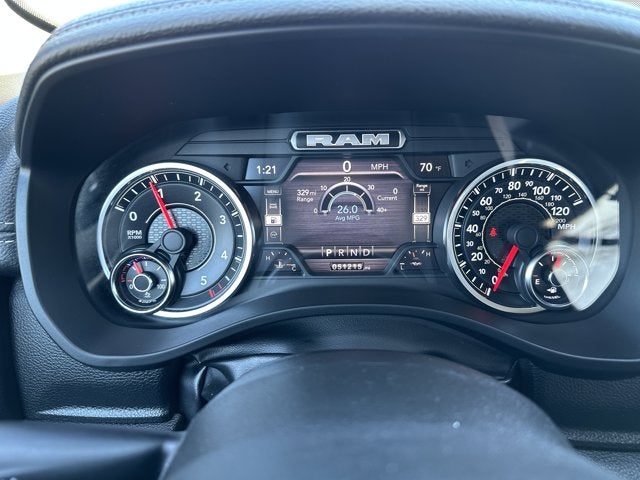 2022 RAM 1500 Laramie Crew Cab 4x4 6'4' Box