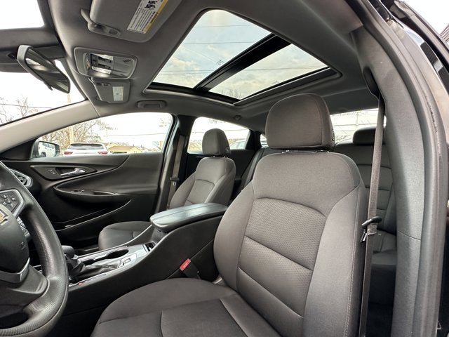 2022 Chevrolet Malibu FWD LT