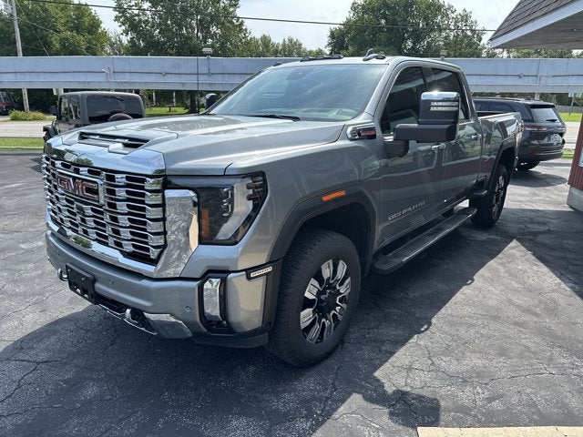 2025 GMC Sierra 2500HD 4WD Crew Cab Standard Bed Denali