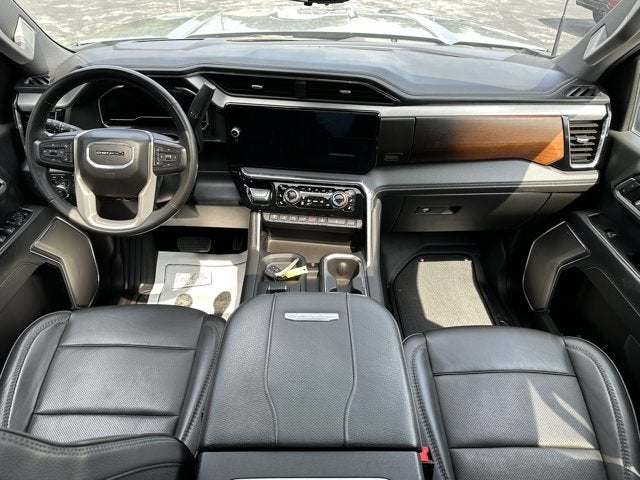 2025 GMC Sierra 2500HD 4WD Crew Cab Standard Bed Denali