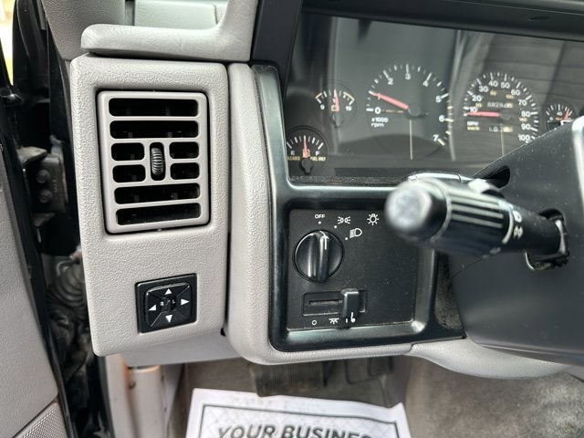 1993 Jeep Grand Cherokee Laredo