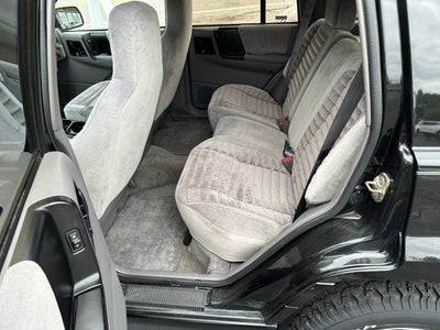 1993 Jeep Grand Cherokee Laredo