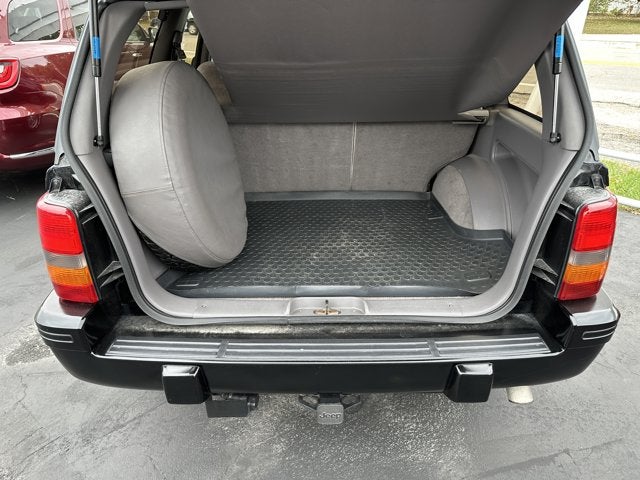 1993 Jeep Grand Cherokee Laredo