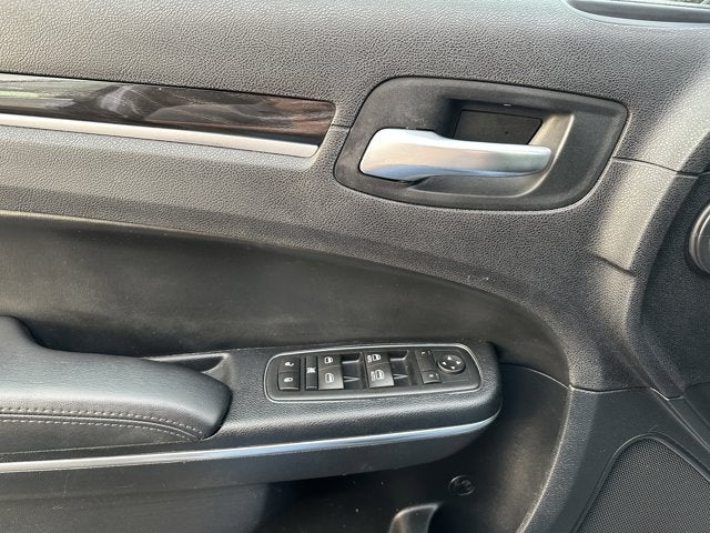 2015 Chrysler 300 Limited