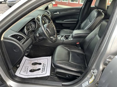 2015 Chrysler 300 Limited