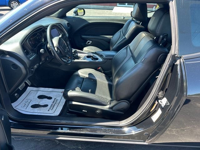 2018 Dodge Challenger SXT Plus