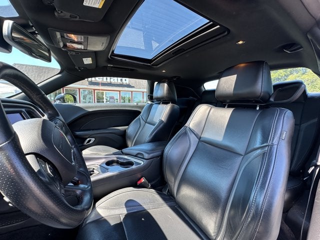 2018 Dodge Challenger SXT Plus