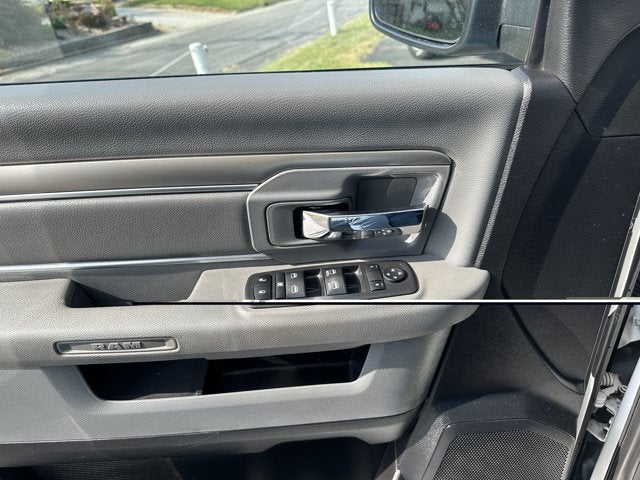2018 RAM 2500 SLT Crew Cab 4x4 6'4' Box